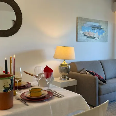 Superior On First Floor With Sea View Antibes