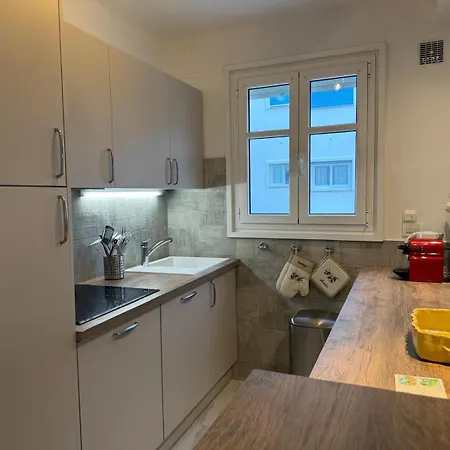 Superior On First Floor With Sea View Apartment Antibes