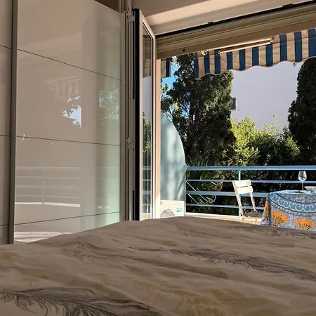 Appartement Superior On First Floor With Sea View Antibes