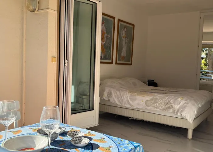 Superior On First Floor With Sea View Apartmán *