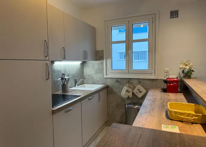 Superior On First Floor With Sea View Apartmán Antibes